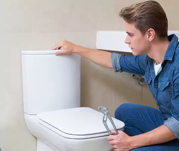 Expert Plumber for Toilet Replacement in Mastic, NY: Schedule Affordable Toilet Replacement Services with Us