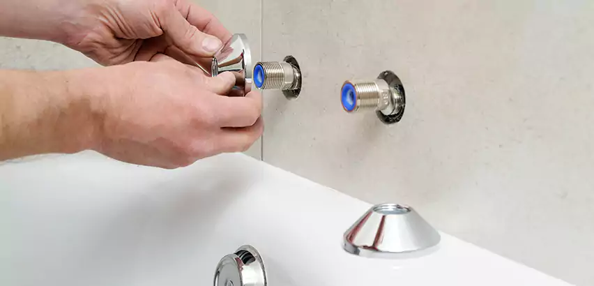 Bathtub Faucet Diverter Replacement in Mastic