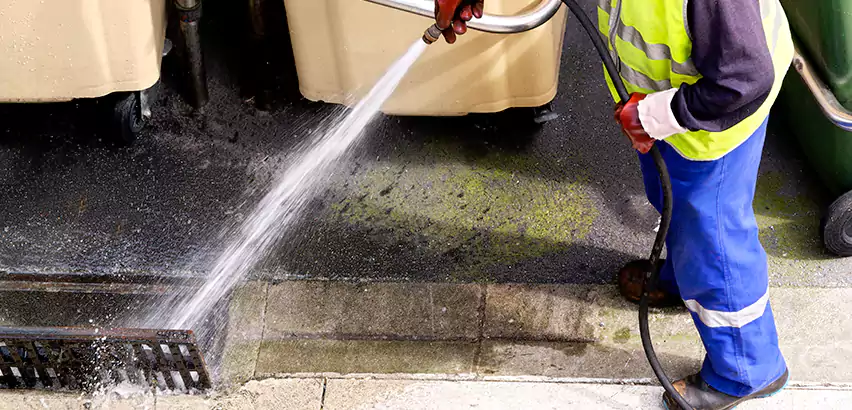 Jet Drain Cleaning in Mastic