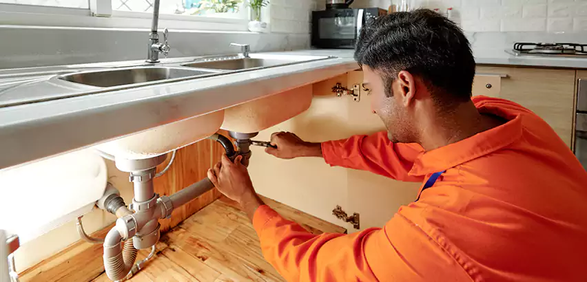 Plumbing Leak Repair in Mastic, NY
